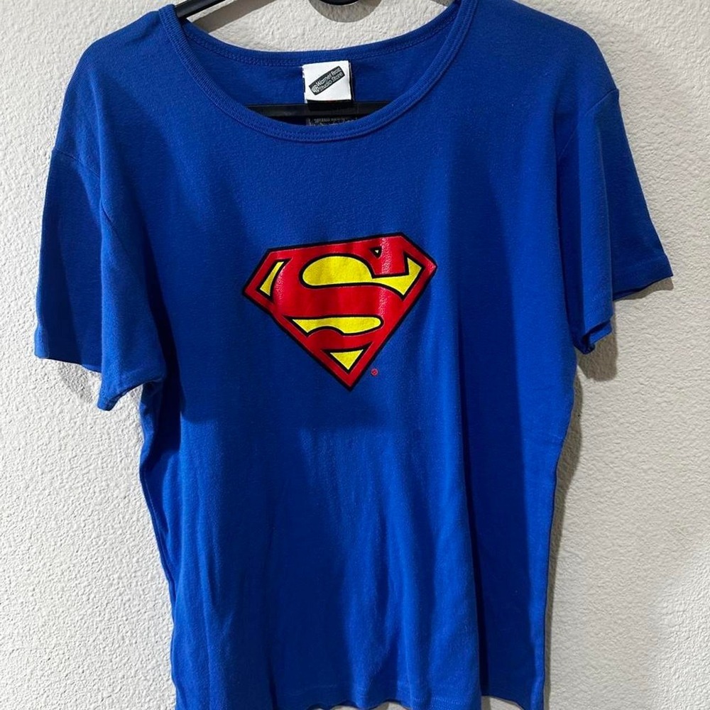 2000S Warner Bros. Superman blue t shirt size med.